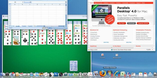 **FILE**Screenshot des Computerprogramms 'Parallels Desktop' Mit dem Parallels Desktop 4.0 koennen Windows-Programme in ihrem eigenen Fenster auf einem Mac-Rechner genutzt werden. Hier sind Microsoft Excel, Solitaire und der Internet Explorer geoeffnet. Das