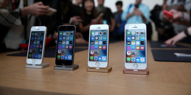 CUPERTINO, CA - MARCH 21: The new iPhone SE is displayed during an Apple special event at the Apple headquarters on March 21, 2016 in Cupertino, California. Apple announced the iPhone SE and a 9.7' version of the iPad Pro. (Photo by Justin Sullivan/Getty Images)