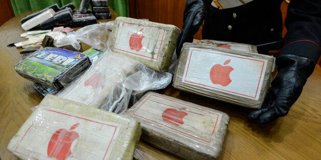 NAPLES, ITALY - 2016/02/22: The seized 35 kilograms pure cocaine, with the symbol of Apple by the Naples Police operation. (Photo by Salvatore Laporta/Pacific Press/LightRocket via Getty Images)