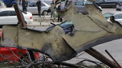 Η στιγμή του απεγκλωβισμού στο αναποδογυρισμένο αυτοκίνητο του Παντελή
