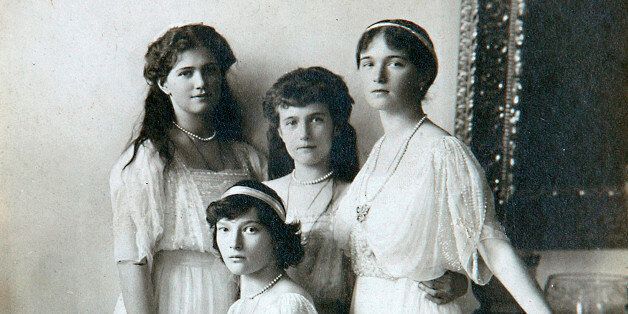 The four daughters of Tsar Nicholas II of Russia, 1910s. Grand Duchesses Olga (1895-1918), Tatiana (1897-1918), Maria (1899-1918) and Anastasia (1901-1918) of Russia in the sitting-room. All four were murdered by the Bolsheviks at Yekaterinburg on 17 July (Photo by Fine Art Images/Heritage Images/Getty Images)