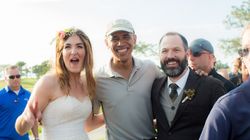 Ο Μπαράκ Ομπάμα πήγε ακάλεστος σε γάμο και έχουμε τις φωτογραφίες που το