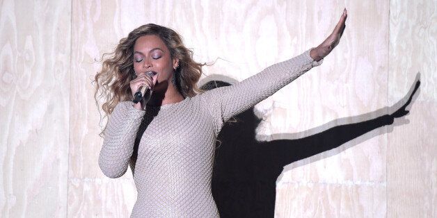 NEW YORK, NY - SEPTEMBER 26: Beyonce performs onstage during 2015 Global Citizen Festival to end extreme poverty by 2030 in Central Park on September 26, 2015 in New York City. (Photo by Theo Wargo/Getty Images for Global Citizen)