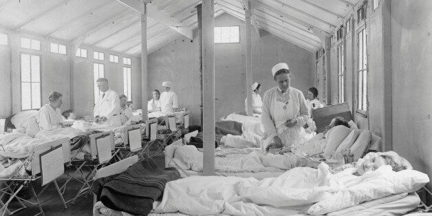 'UNSPECIFIED - CIRCA 1930: Because of the deficit of space in hospitals caused by a wave of flu, special 'Flu-Barracks' were installed, Photograph, Around 1930 (Photo by Imagno/Getty Images)'