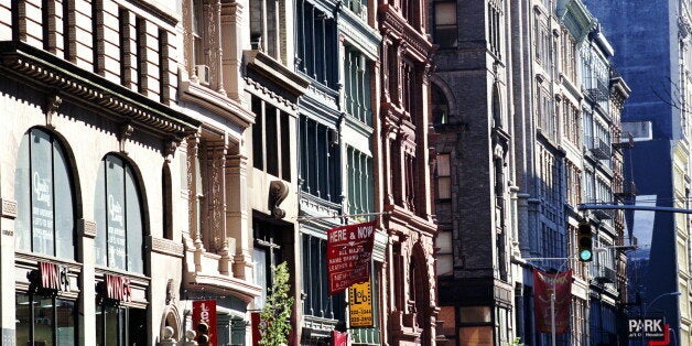 BUILDING ON BROADWAY, SOHO, NEW YORK CITY, USA