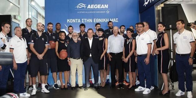 Η Εθνική Ομάδα Μπάσκετ στο Public Lounge της AEGEAN πριν την αναχώρησή της για το Ζάγκρεμπ.