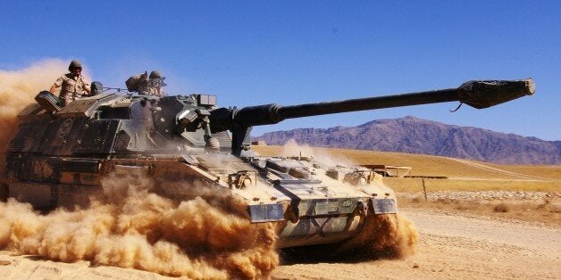 A gun from the Panzer Howitzer platoon, Kamp Holland, Tarin Kowt, June 14, 2007.