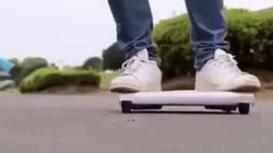 WalkCar: Το πρώτο αυτοκίνητο που μπαίνει σε τσάντα είναι