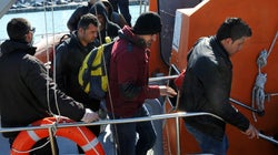 Αβραμόπουλος: Μετεγκατάσταση 40.000 προσφύγων από Ελλάδα και