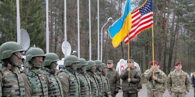 Φωτογραφία από συνεκπαίδευση ρωσικών και ουκρανικών στρατευμάτων στη δυτική Ουκρανία