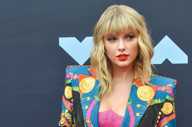 Taylor Swift annule son concert à une course hippique face à la pression de ses fans