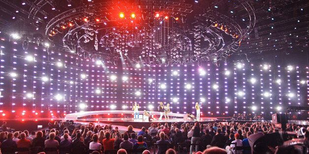 Scenen under Eurovision song contest i Telenor arena i Oslo 2010.