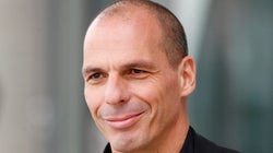 «Θύμα» της γοητείας του Γιάνη Βαρουφάκη και η Αμερικανίδα αρχαιολόγος Ντόροθι