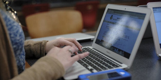Ψηφιακή πολιτική, δημοκρατία και παραγωγική