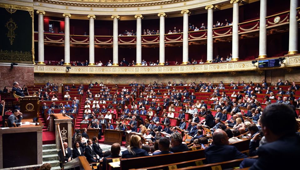 L'Assemblée nationale -ici lors d'une séance de Questions au gouvernement le 10 septembre-...