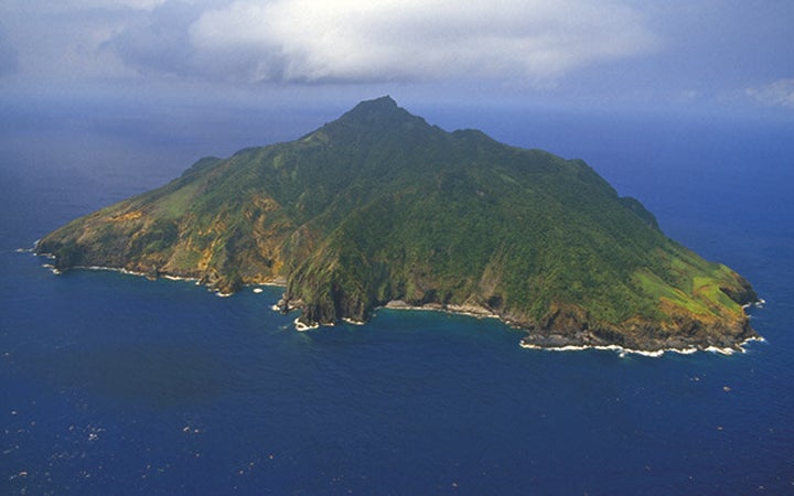 臥蛇島(十島村の公式サイトより)
