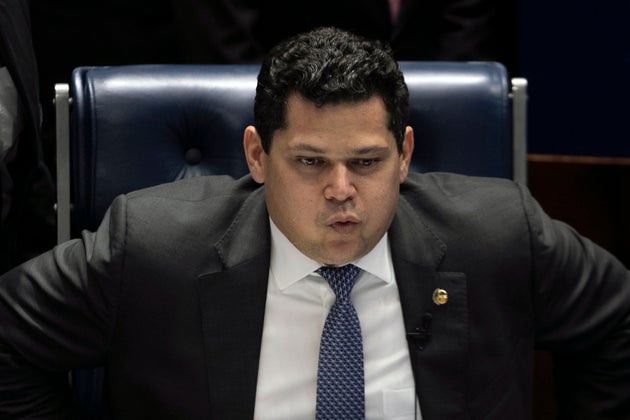 Nesta terça-feira (24), o presidente do Senado, Davi Alcolumbre afirmou que o momento era...