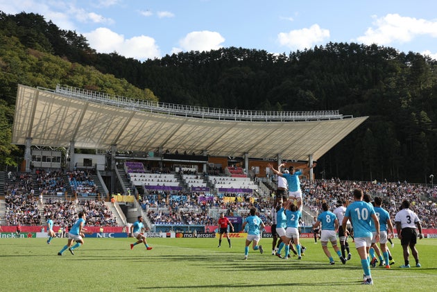 釜石のw杯初戦 子どもたちが世界に感謝の巨大フラッグ 津波のときはサポートをありがとう ハフポスト 釜石のw杯初戦 子どもたちが世界に感謝の巨大フラッグ 津波のときはサポートをありがとう ハフポスト