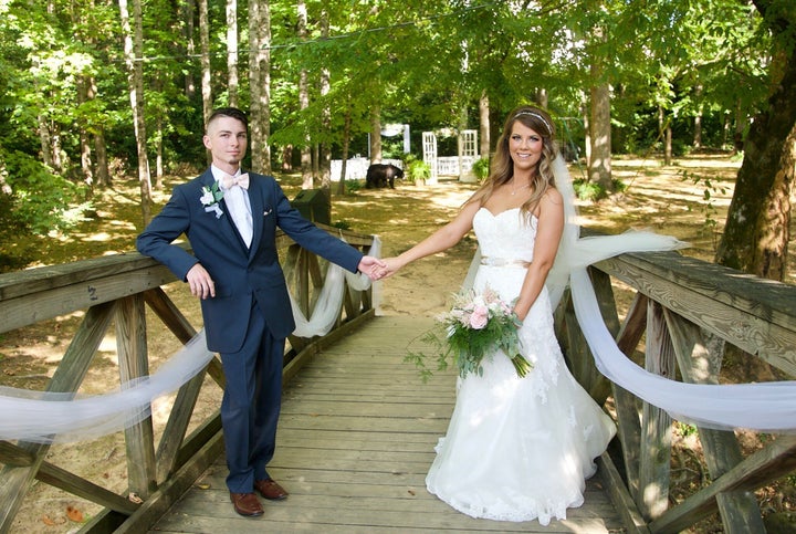 An unexpected guest crashed a wedding in Gatlinburg, Tennessee.