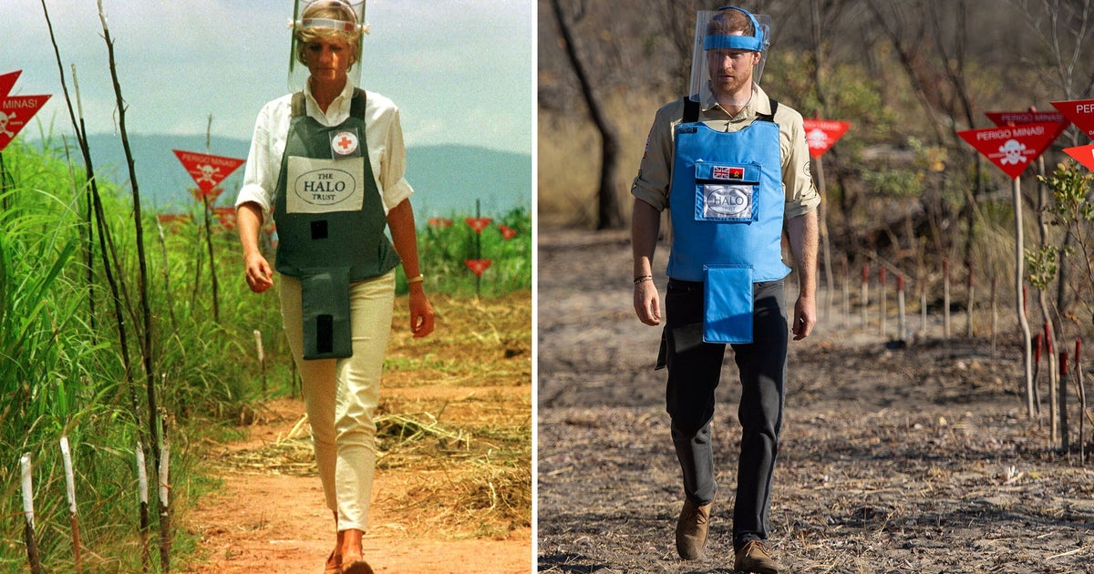 Ходьба по минному полю. Идет по минному полю. Минное поле прикол. Идет по минному полю. Минное поле.