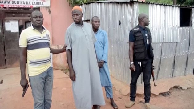 Νιγηρία: Εκατοντάδες αλυσοδεμένοι αιχμάλωτοι εντοπίστηκαν σε «σπίτι