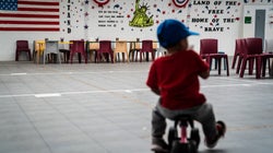 La détention illimitée d’enfants migrants aux États-Unis bloquée par la