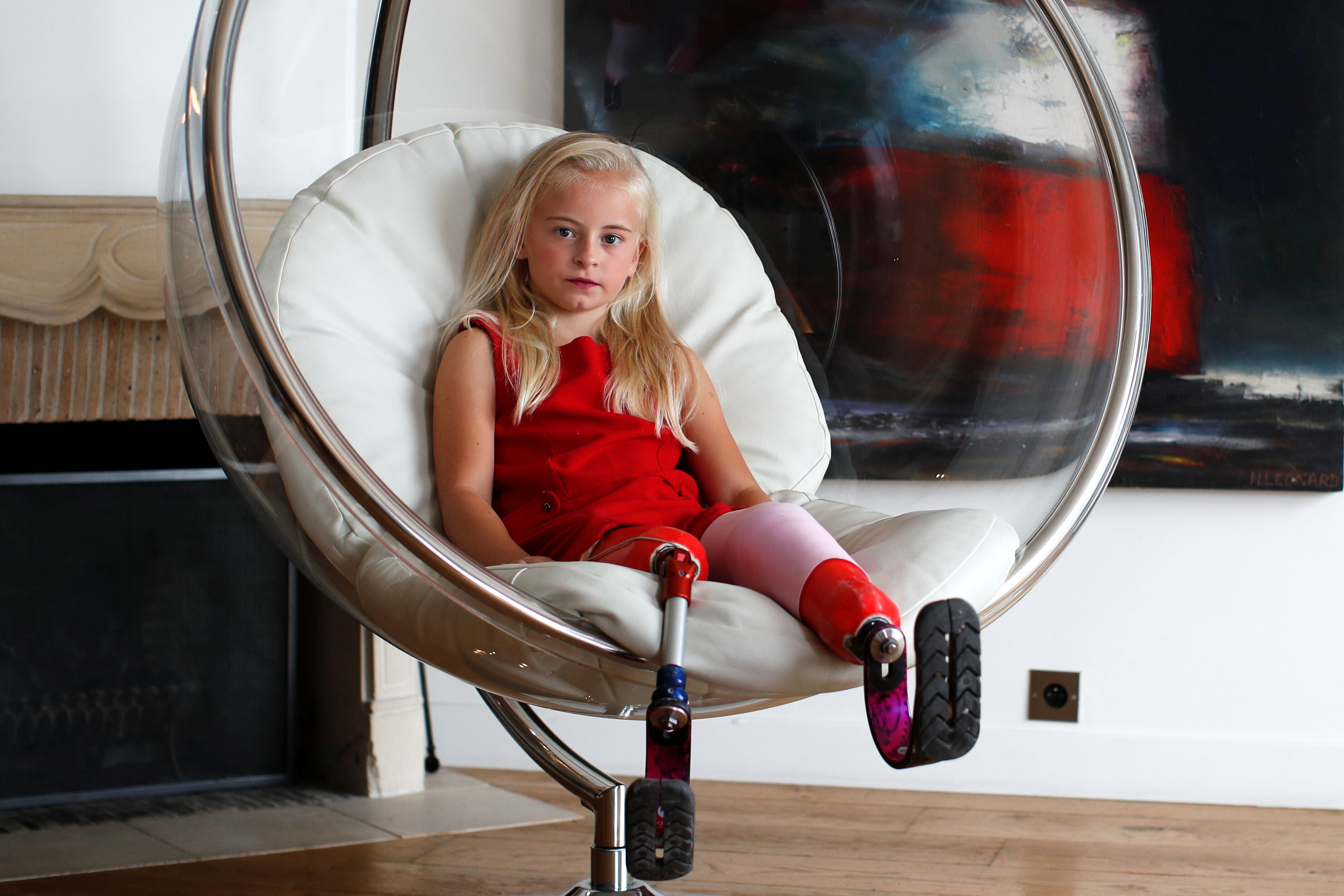 Nine-Year-Old Amputee Models At Paris Fashion Week | HuffPost News