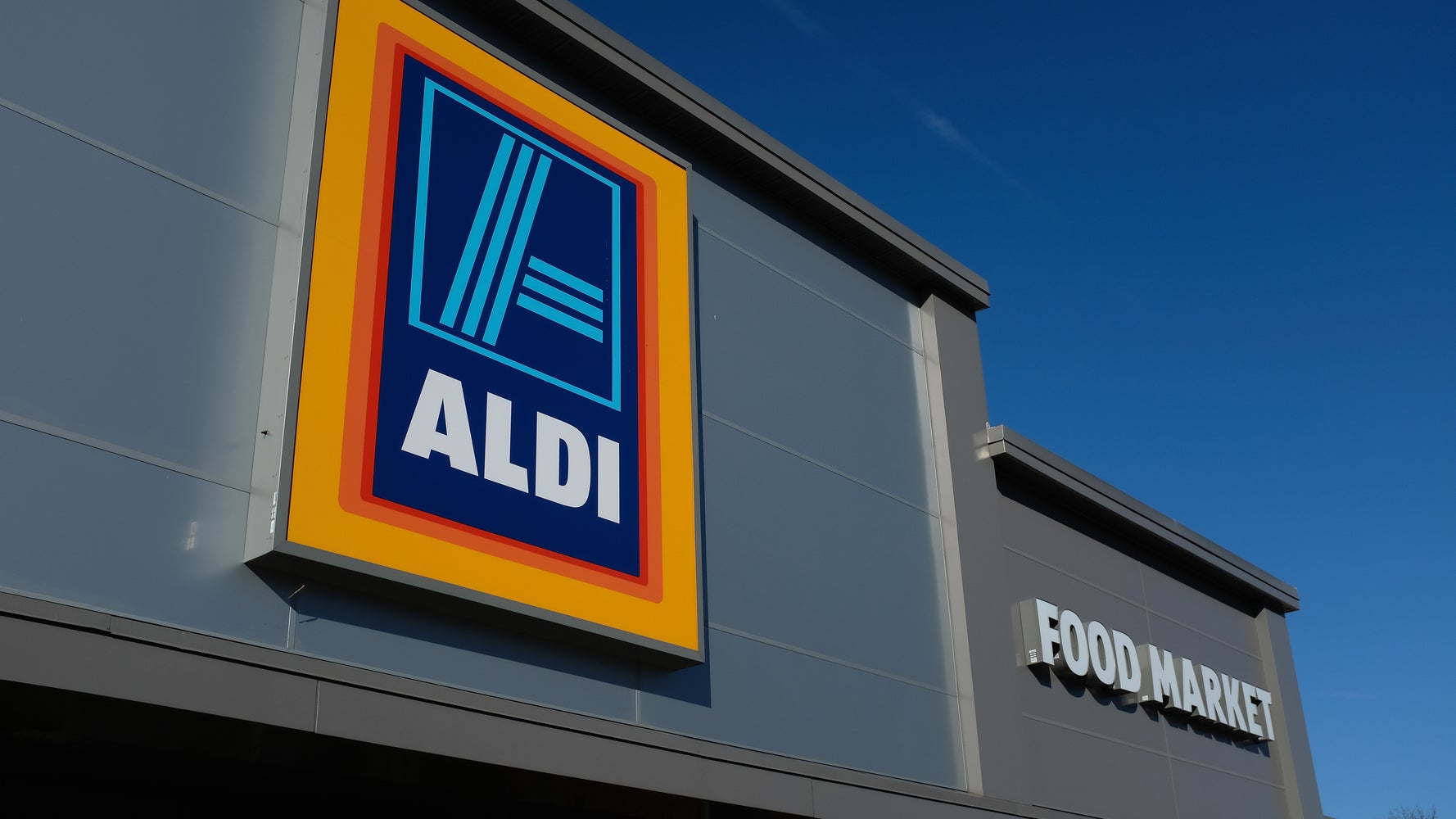Aldi’s ‘poorest day’ shopping challenge sparks backlash How To Shop At Aldi, The Confusing Budget Grocery Store | HuffPost