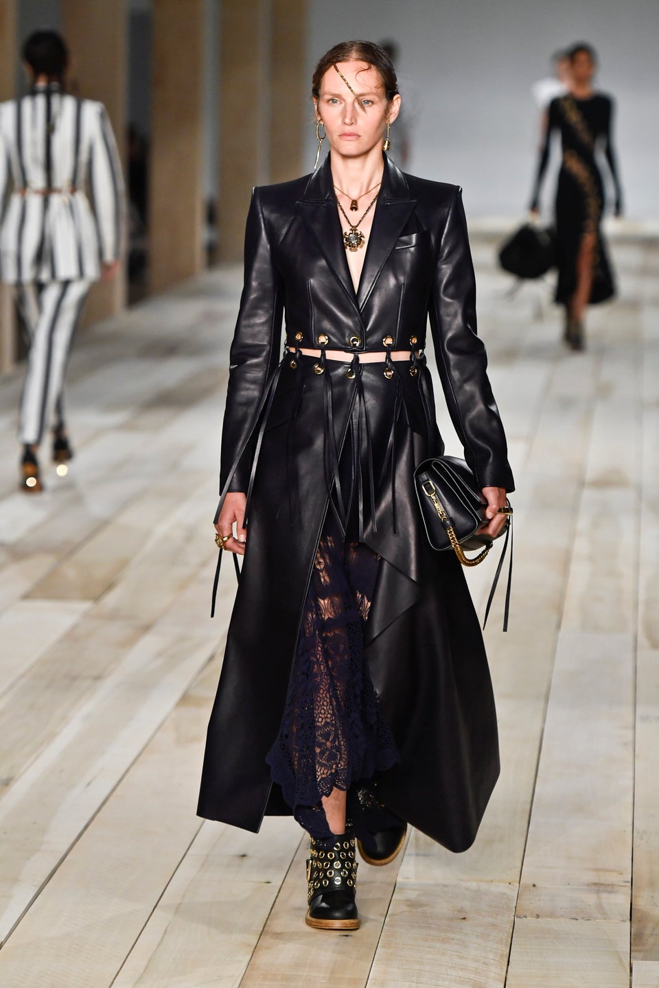 It's Impossible To Pick A Favorite Look From The Alexander McQueen Show ...