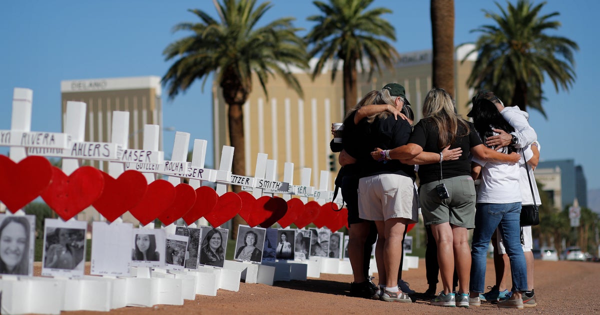 2 Years After Las Vegas Shooting, Loved Ones Honor 58 Victims ...