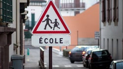 ″À Christine Renon, qui n’en pouvait plus de remonter une pente dont on déplace sans arrêt le