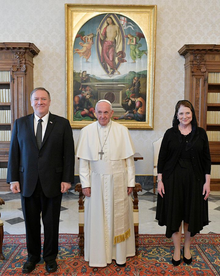 U.S. Secretary of State Mike Pompeo meets with Pope Francis at the Vatican, October 3, 2019. 