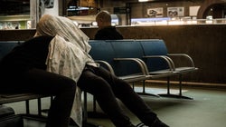 O Brasil que dorme sem destino na maior rodoviária do
