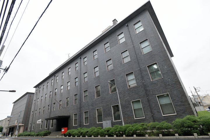 新潮社 百田尚樹さん新刊 夏の騎士ヨイショ感想文キャンペーン を中止 多くのご意見受け ハフポスト News 新潮社 百田尚樹さん新刊 夏の騎士ヨイショ感想文キャンペーン を中止 多くのご意見受け ハフポスト News