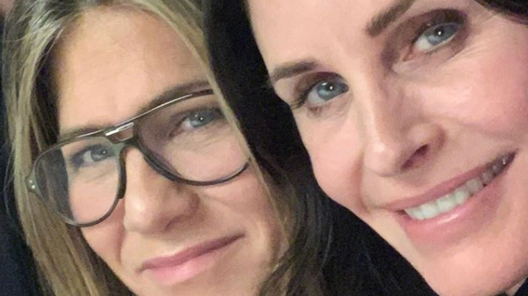 Courteney Cox Jennifer Aniston Porn - Courteney Cox, Jennifer Aniston And Matt LeBlanc Reunite For 'Rare'  'Friends' Selfie | HuffPost Entertainment