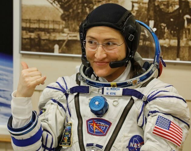Nasa anuncia que a 1ª caminhada espacial 100% feminina vai mesmo