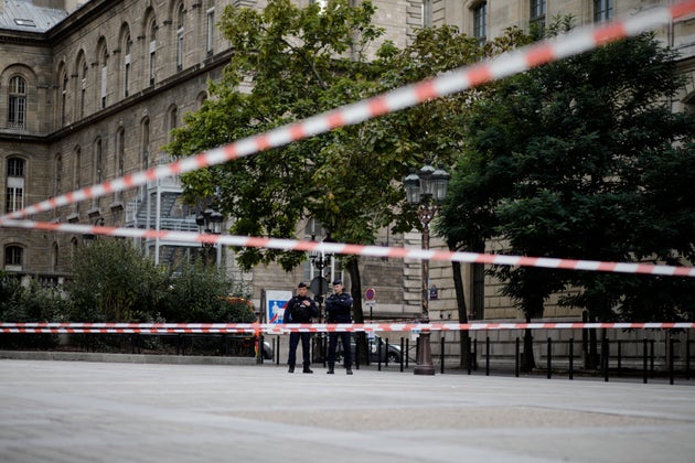 La préfecture de police de Paris encore sous bonne garde après