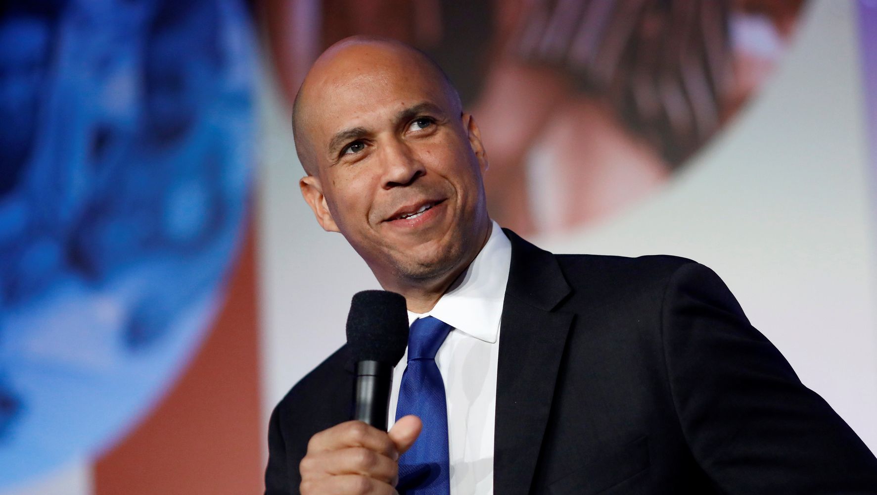 Senator Cory Booker Ends Presidential Campaign Huffpost 8474