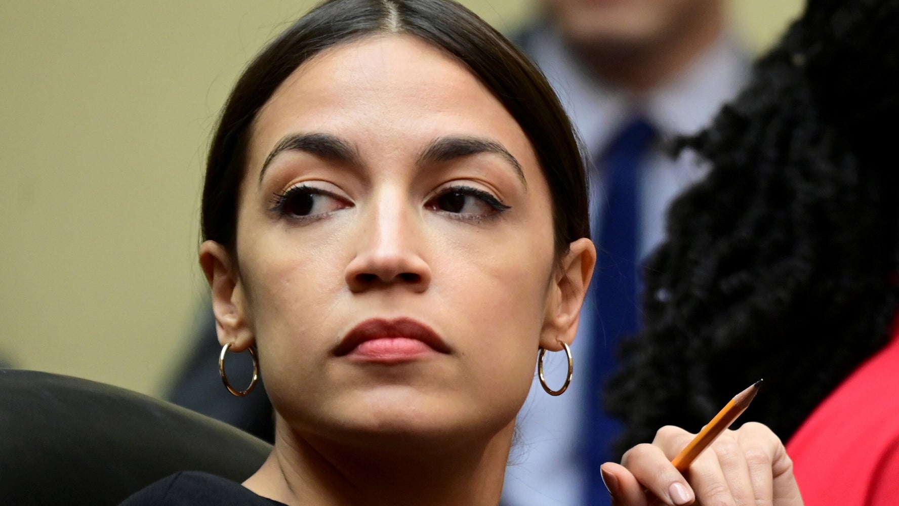 Alexandria Ocasio-Cortez Tears Into Republicans' 'Just A Joke' Defense Of Trump 10 5d9c2dfe2100005907abefc8