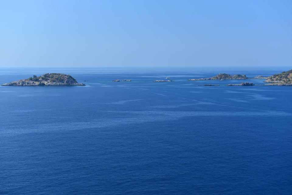 To νησάκι Karaca όπως διακρίνεται...