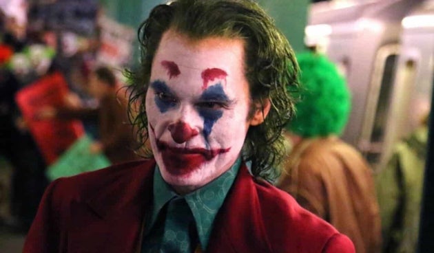 Joaquin Phoenix: "Un sequel di Joker? Sarebbe bello. Per il ruolo ho perso  23 chili: sentivo di impazzire" | L'HuffPost