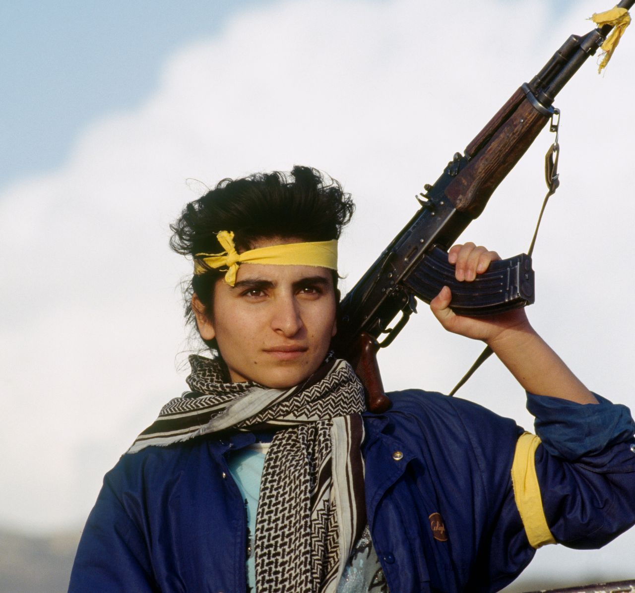 Γυναίκα πολεμίστρια των κουρδικών δυνάμεων του Ιράκ (1991). 