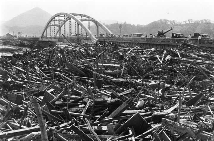 1958年9月26日、伊豆地方を襲った狩野川台風による伊豆の水害跡（静岡・伊豆）