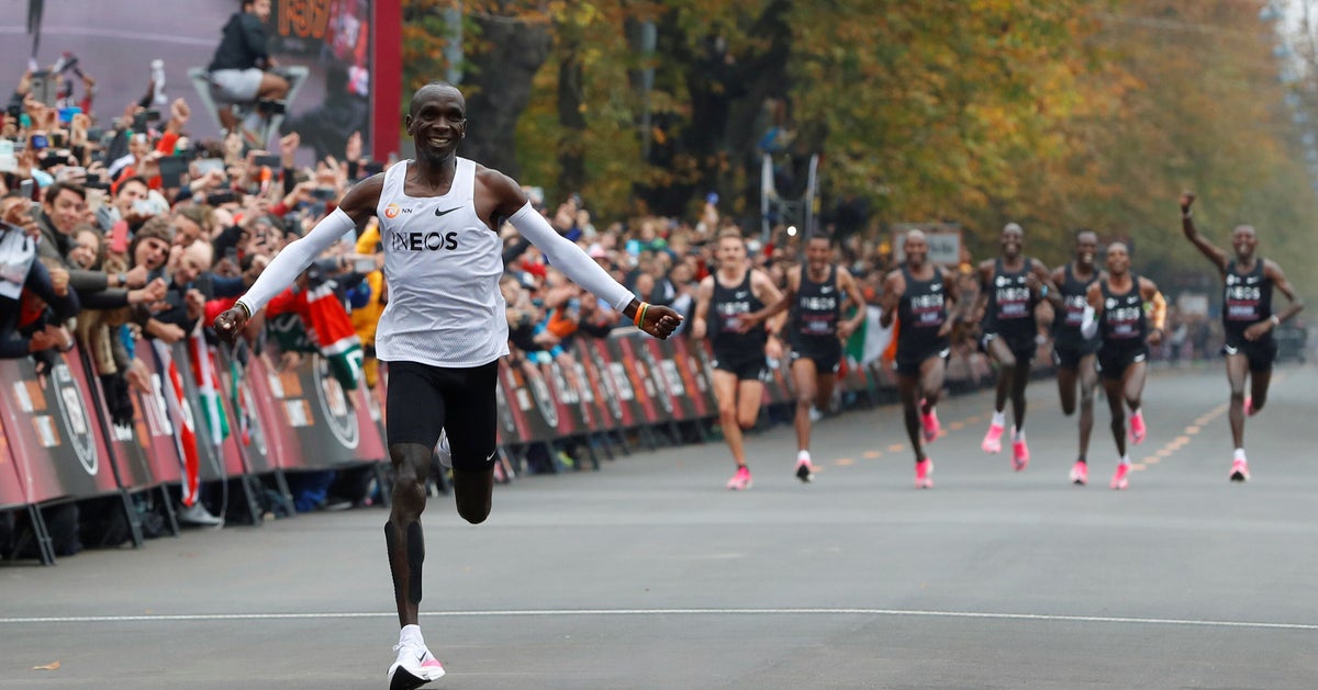 Eliud Kipchoge Becomes First Person To Beat Two-Hour Marathon ...