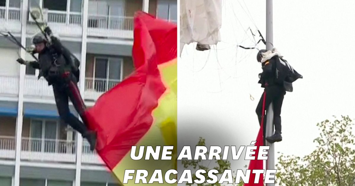 Ce Parachutiste Espagnol Rate Son Atterrissage Devant Le