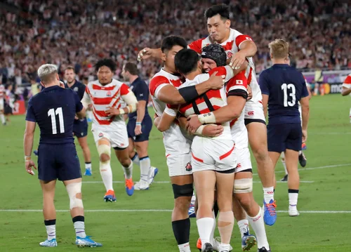 ラグビー日本代表、ベスト8進出。リーチ主将「一つのゴールを達成でき