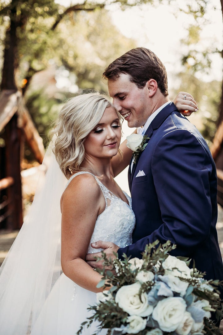 Bride asks 4 grandmas to be flower girls for wedding: 'They were more  excited than my bridesmaids