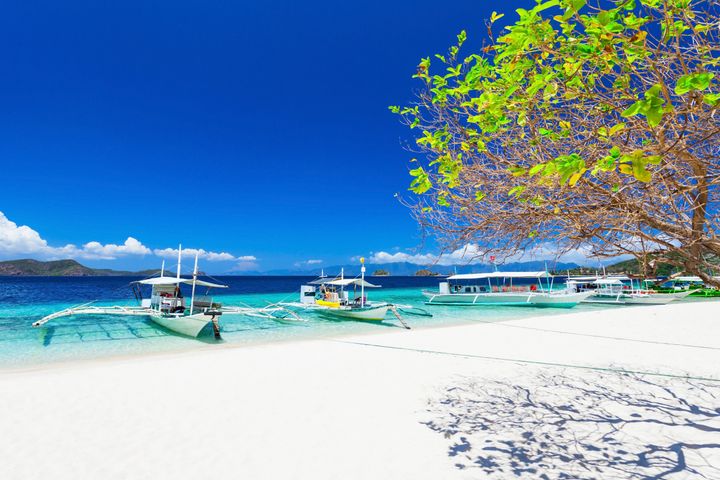フィリピンのボラカイ島。美しいビーチでその名が世界的に知られている