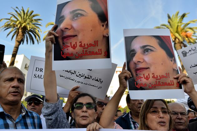 Des manifestants demandant la libération de la journaliste Hajar Raissouni, à Rabat, le...