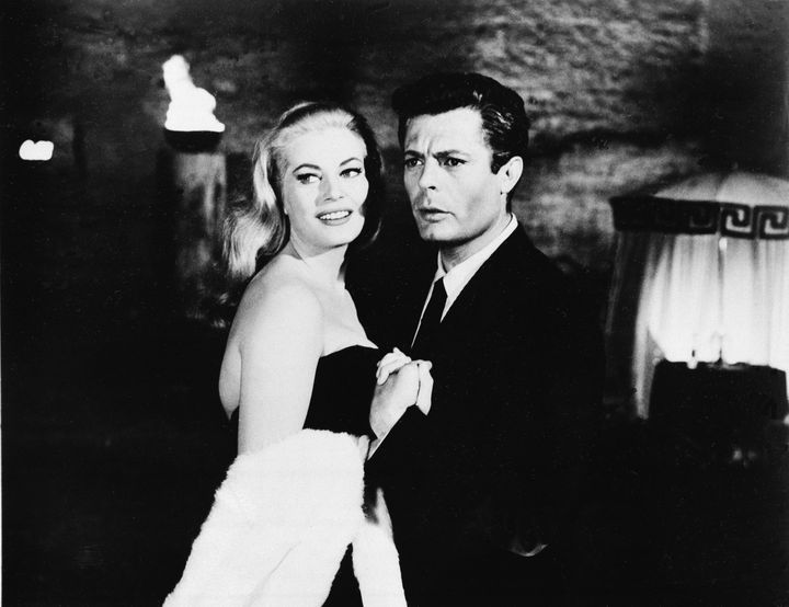 Ανίτα Εκμπεργκ και Μαρτσέλο Μαστρογιάνι στη «Dolce Vita» του Φελίνι (1960). 